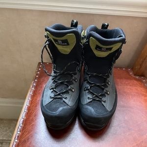 Scarpa R-Evolution Trek